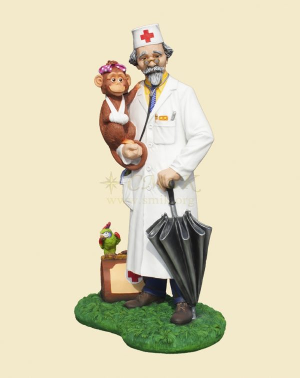 Скульптура доктор Айболит с фигуркой мартышки и попугая